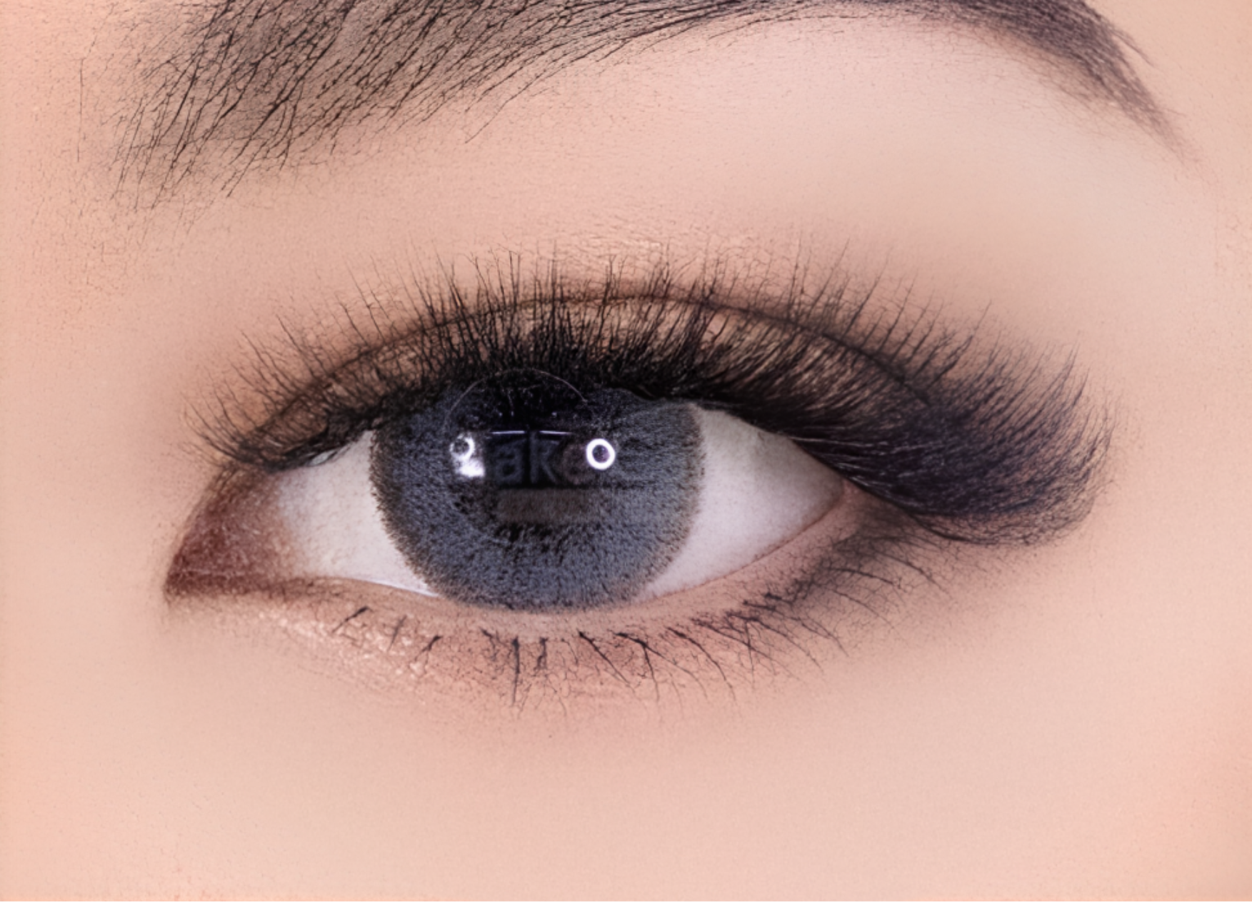 Jk.Kardashian Eyelash Design