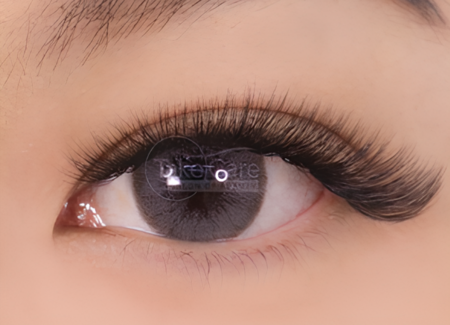 K.Kardashian Eyelash Design