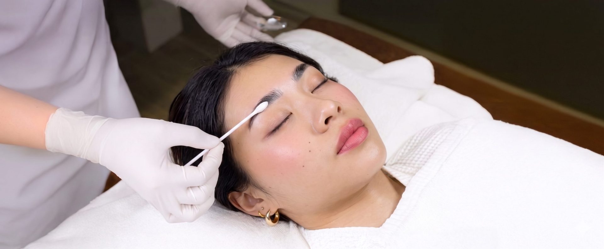 บริการลิฟติ้งคิ้ว Eyebrow Lamination