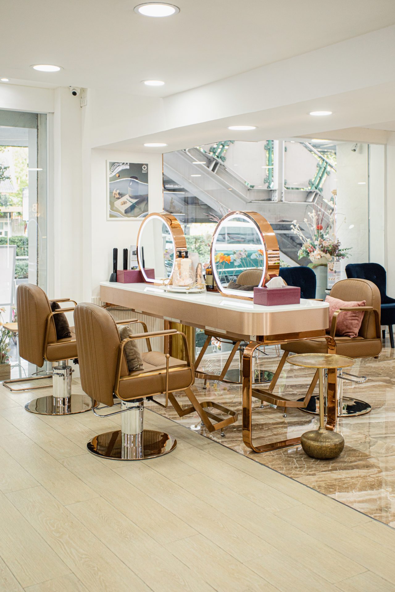 Luxury Salon Ambiance