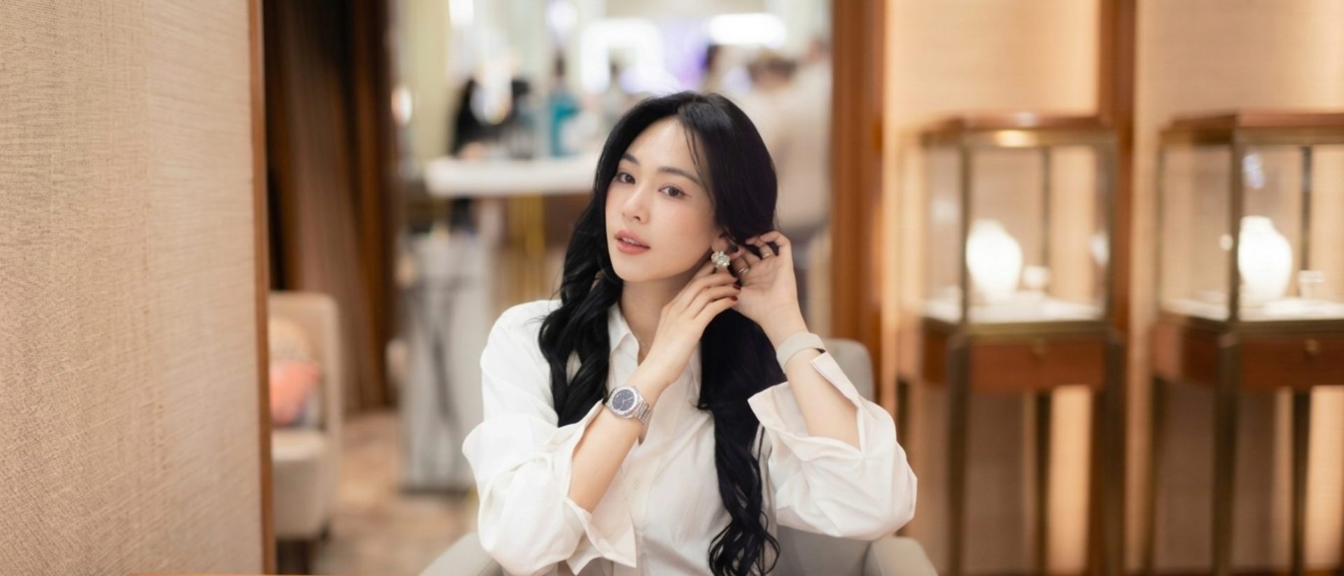 บรรยากาศการรับบริการดูแลความงามและการปรึกษากับผู้เชี่ยวชาญที่ Take Care Salon Of Beauty