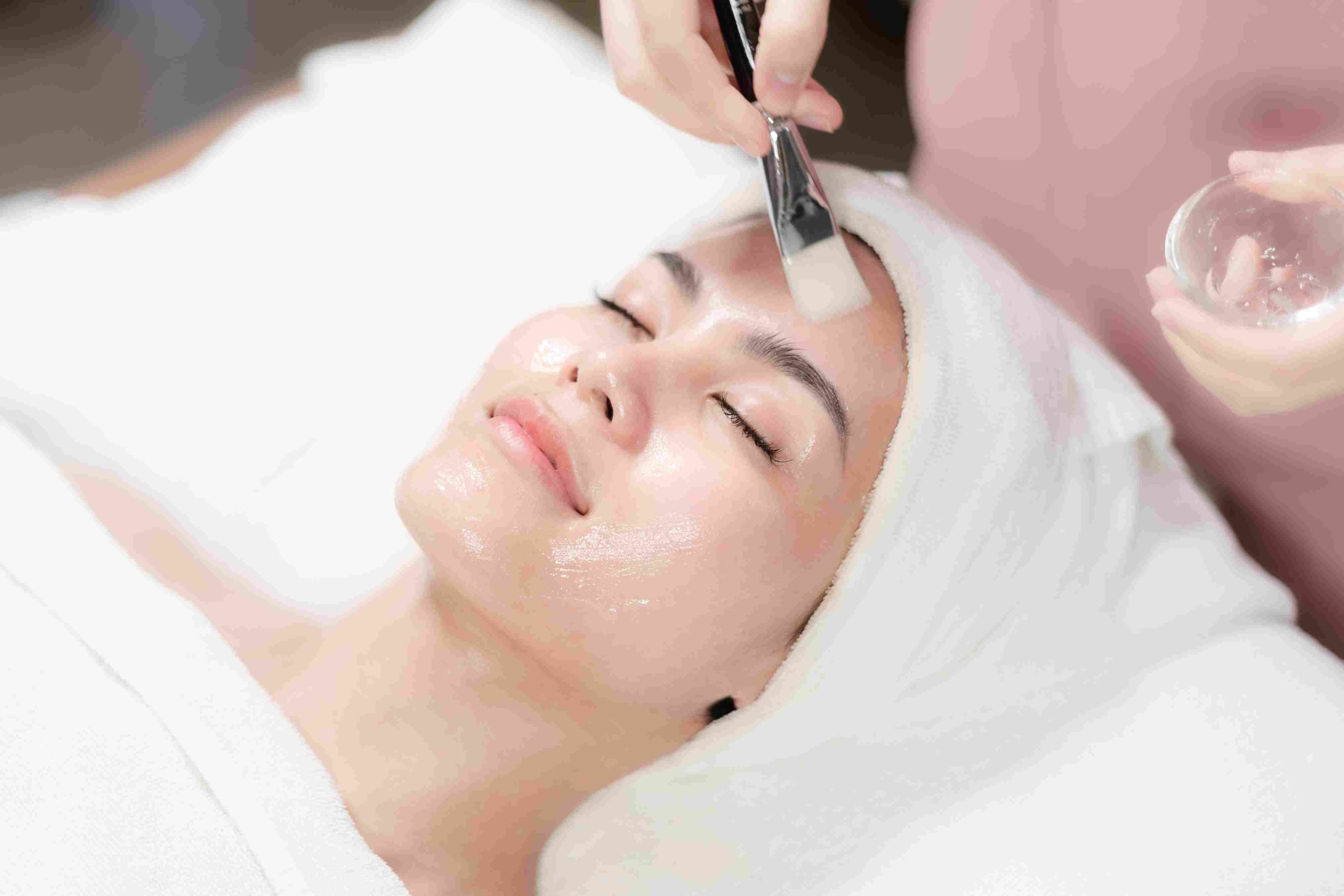 ทรีตเมนต์ Deep Cleansing Program ทำความสะอาดรูขุมขนล้ำลึก Ella Baché