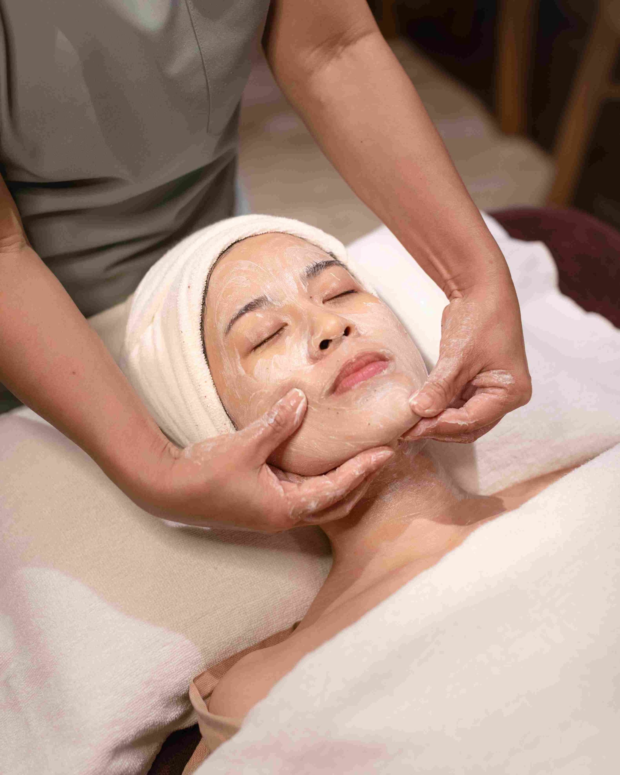 ทรีตเมนต์ Hydra Repulp เติมน้ำผิวแห้งขาดความชุ่มชื้น Ella Baché