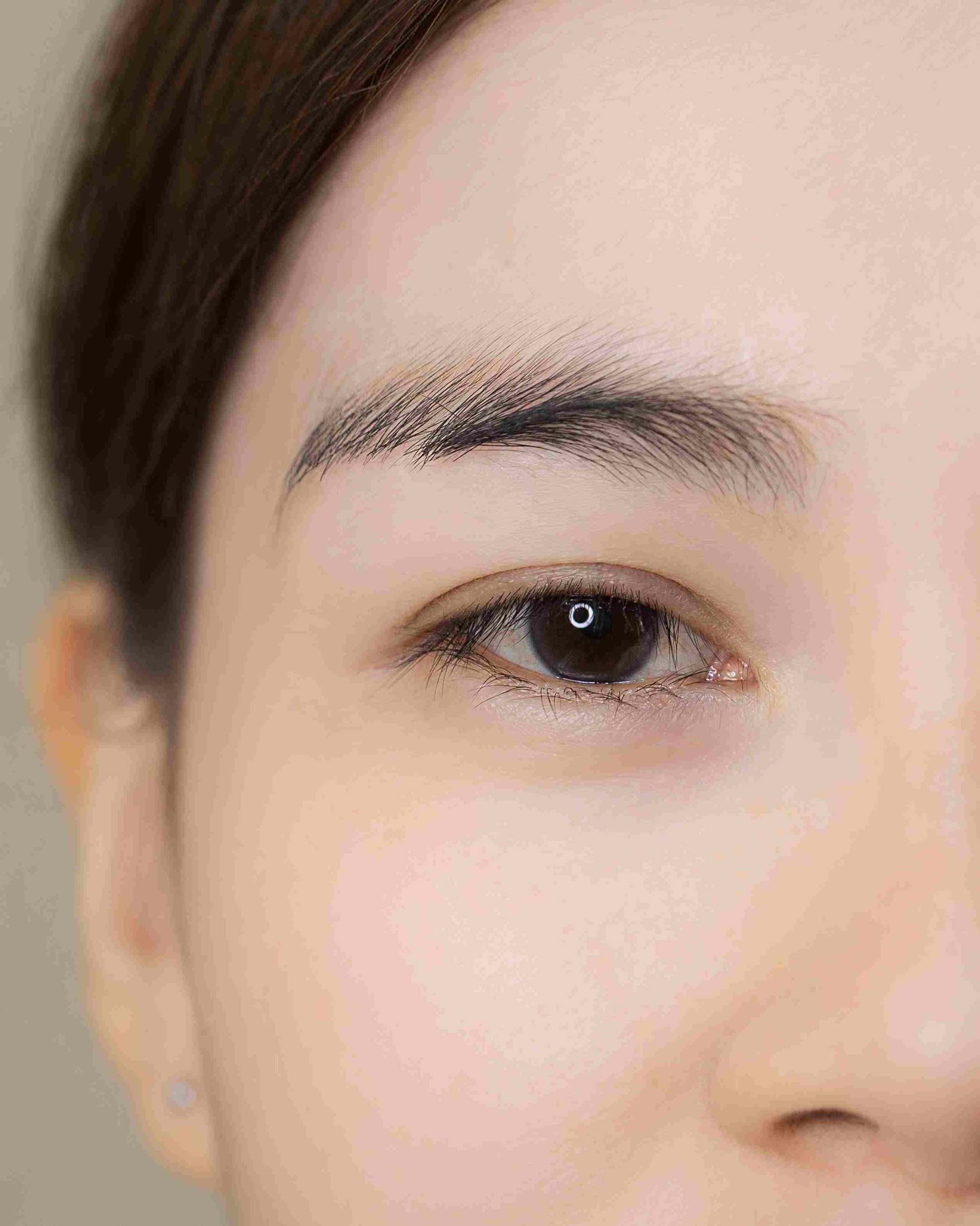 ภาพก่อนทำ Lash Lift และ Brow Lift ที่ Take Care Salon of Beauty
