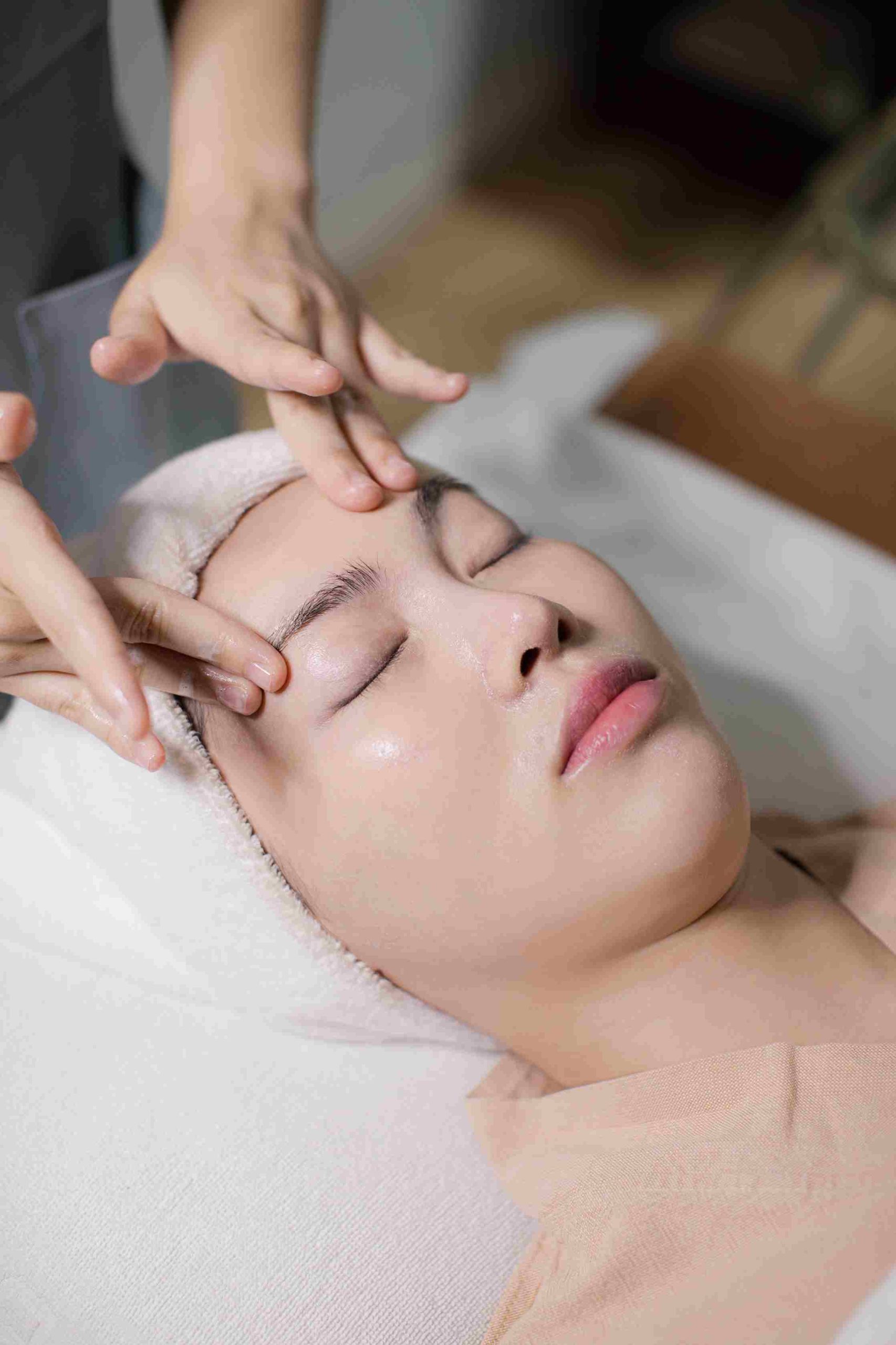 Step 1 Cleansing: cleaning and prepping the skin